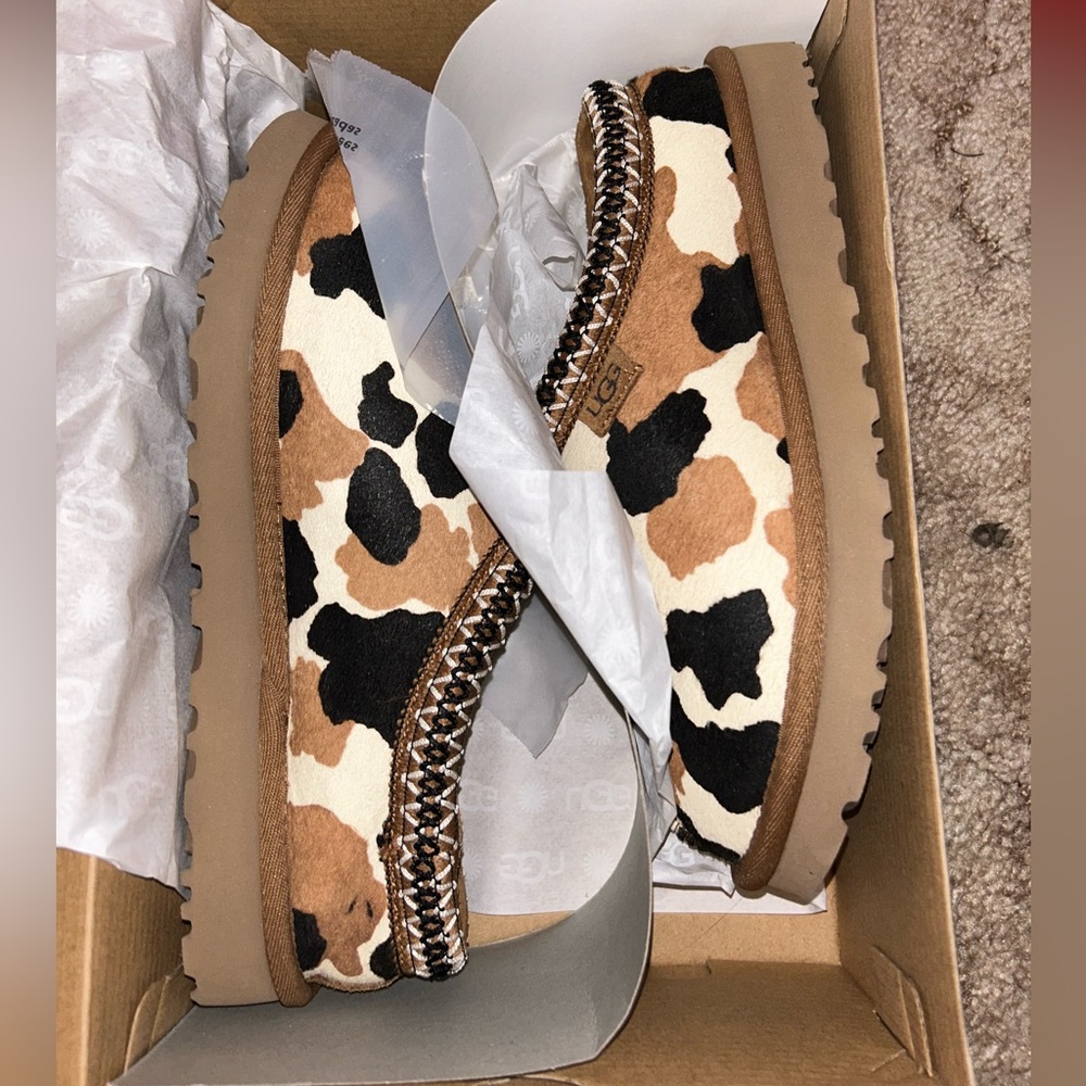 BRAND NEW UGG Tasman Slippers